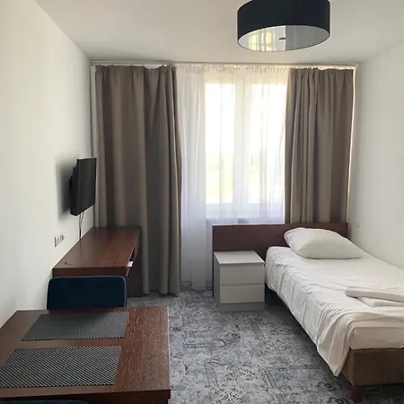 Goscinne Ikar - Metro I Parking Apartment Warsaw